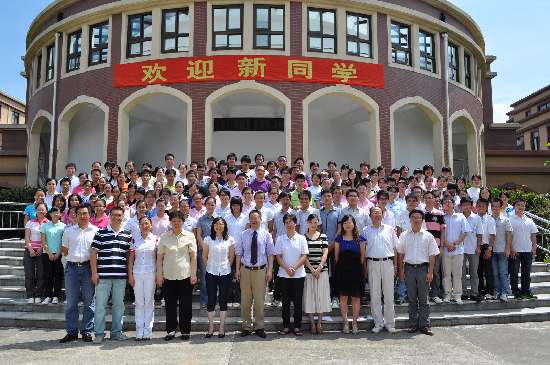 奉献•更新•成长——华东神学院举行新学期系列活动 奉献•更新•成长——华东神学院举行新学期系列活动