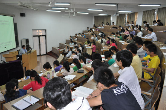 �ܱ�����Ӧ���ڻ�����ѧԺ����