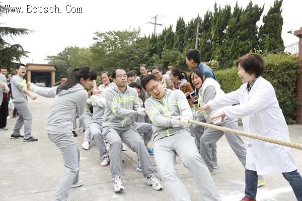 ������ѧԺ���е�28���˶���