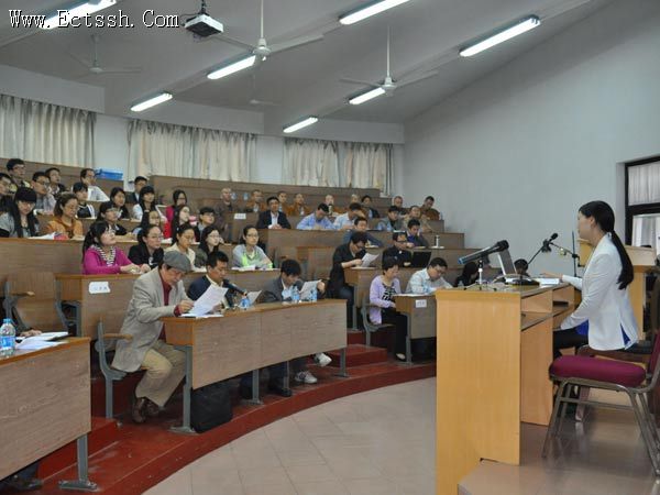 华东神学院举行《基督教爱国主义教程》示范教学 华东神学院举行《基督教爱国主义教程》示范教学