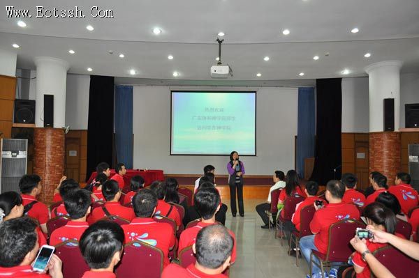 华东神学院接待广东协和神学院师生 华东神学院接待广东协和神学院师生
