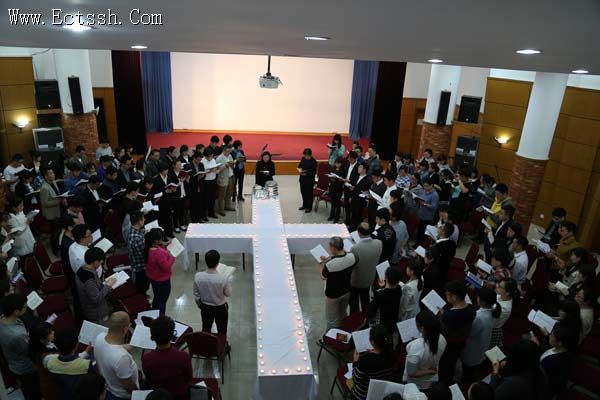 华东神学院举行受难周系列活动 华东神学院举行受难周系列活动