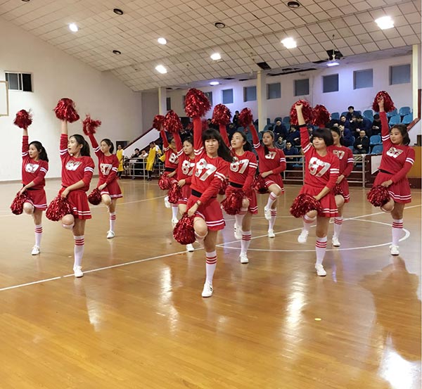 ������ѧԺʦ���μ��ڽ�ԺУ�˶���