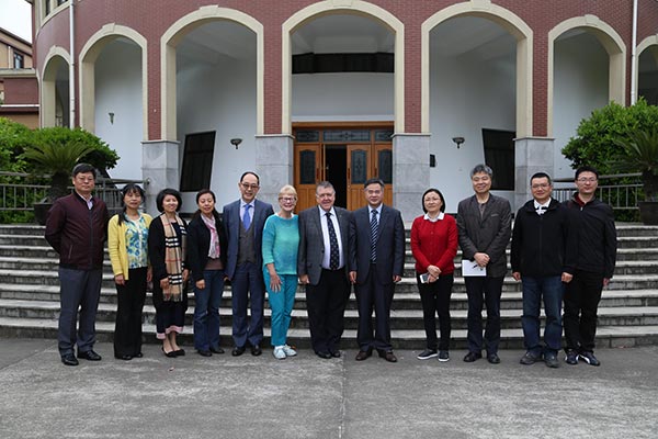 华东神学院接待澳大利亚卫斯理事工访问团 华东神学院接待澳大利亚卫斯理事工访问团