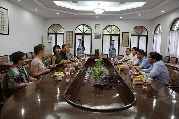 л����Ժ���Ӵ�����ʥ�����������