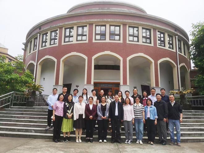 华东神学院延伸科校友举行返校活动 华东神学院延伸科校友举行返校活动