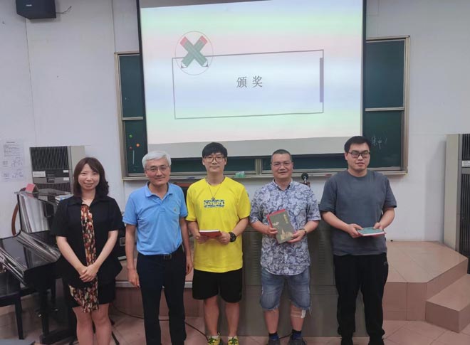 华东神学院举办“《天风》的历史与现状”专题讲座 华东神学院举办“《天风》的历史与现状”专题讲座